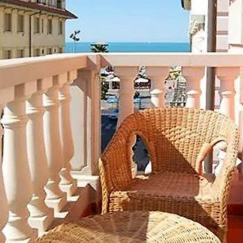 Katy 3* Viareggio