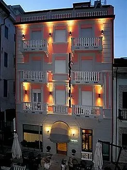 Katy 3* Viareggio